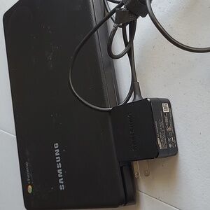 Samsung XE500C13 in Classic Black